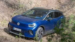 Fortunately, the vw includes decent dynamic performance and driving range. 2021 Volkswagen Id 4 Electric Suv Prototype First Drive Review