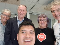 Dr Robert Marr (@RobertM33492965)