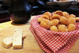 Achira is a rhizome (root) crop native to the lower elevations of the andes. Achiras Con Queso Achiras Colombianas Elaboradas En El De Flickr