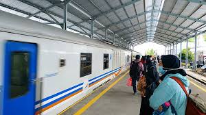 Check spelling or type a new query. Long Weekend Kai Tambah Perjalanan Kereta Api 13 Okezone Travel