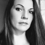 Robyn Tritt's Instagram, Twitter & Facebook