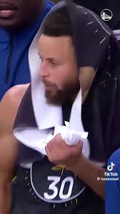 DUNK!! Love this!—slammin it! #stephcurry bet u didnt know these lesser  known moves😄 #dopemoves #feelingit #stephcurrydancing  #teachyourchildrenwell #likefatherlikedaugther #fatherdaughter #basketball  ...