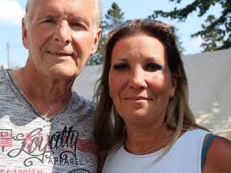 GALLERY: TH grads of '75 and '76 host mini-reunion