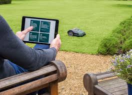 Die beste krankenversicherung für boschler! Autonome Rasenpflege Fur Mittlere Und Grosse Garten Bosch Roboter Maher Indego M 700 Und Indego M 700 Bosch Media Service