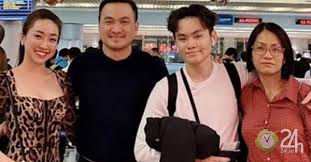Hôm nay, bằng tất cả lòng biết ơn xin được gửi đến khán giả: Chi Báº£o Sau 2 Láº§n Ly Hon Dáº¯t NgÆ°á»i Yeu Má»›i Kem 16 Tuá»•i Ra Máº¯t Vá»£ CÅ© Va Con Trai Ngoi Sao Vnreview Tin Má»›i Nháº¥t