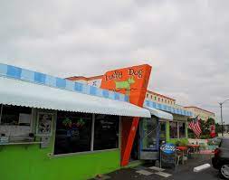 A venice landmark dating back to 1976, crow's nest serves florida seafood dishes, steaks and sandwiches while also offering a raw bar. Best Fish Tacos On Friday Only Review Of The Lucky Dog Diner Venice Fl Tripadvisor