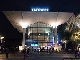 Scenes from katowice railway station in southern poland. Hauptbahnhof Kattowitz Railcc
