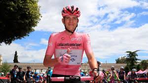 Ő mindjárt a legnehezebbnek tartott giro d'italiával kezd. Valter Attila Ugy Erzem Soha Nem Voltam Meg Ilyen Kozel A Vilag Legjobbjaihoz Eurosport
