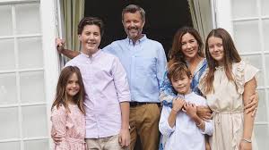 Das sind die spannendsten fakten über den künftigen könig von dänemark. Danische Royals Betroffen Prinz Christian 15 Hat Corona Promiflash De