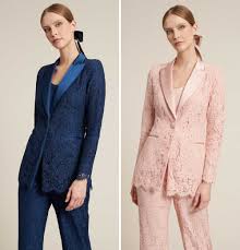 Ci sono completi pantaloni e casacca eleganti ma anche jumpsuit dress ricercati. Abiti Da Cerimonia Con Pantaloni 2021 I Piu Belli Beautydea