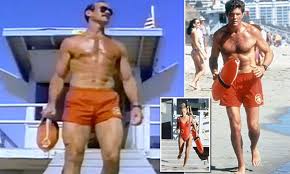 Discover david hasselhoff's height, weight and body statistics. La Lifeguard Who Was David Hasslhoff S Body Double Reveals Baywatch Secrets Daily Mail Online