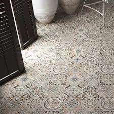 Dış mekan düzenlemelerinde en büyük görev yer karolarına düşmektedir. Urunler Dis Mekan Bien Seramik