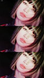 Pin By Alyaa Mphi On Lisa In 2020 Blackpink Photos Lisa Blackpink Wallpaper Selfie Photography