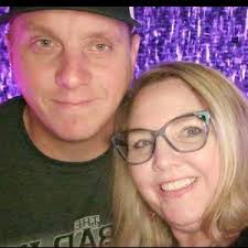 Jana Martinez and Christopher Kolaska's Wedding Registry