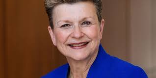 Barbara Leone's Instagram, Twitter & Facebook