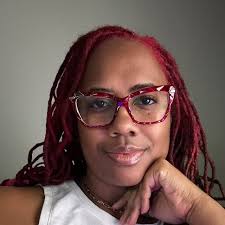 As I rewatch Scandal 📺 the actress Khandi Alexander (who played Olivia  Pope's mother) was a real G! Like she didn't play noooooo games & ATE this  role, and left nooooo crumbs!