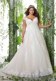 In questa sezione potrai trovare padova tantissimi stilisti e scegliere il vestito. Abiti Da Sposa Taglie Forti Atelier Sposiamoci