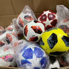 Since 2000 nantes has developed a business district, euronantes, with 500,000 square metres (5,400,000 square feet) of office space and 10,000 jobs. Top 9 Most Popular Champions League Soccer Ball Brands And Get Free Shipping I4hi2ah3