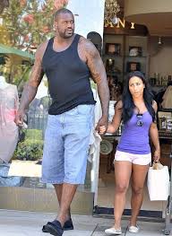All nba players have larger than average feet, to the shaq shoe lines focus on replicating designs, instead of prioritizing a luxury price tag. Andre The Giant Vs Shaquille O Neal Bodywhat