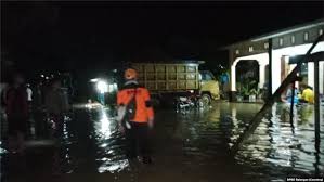 Gagasan pemindahan ibu kota negara dari jakarta telah lama timbul tenggelam, tetapi kini hal itu mendapat dorongan segar setelah memasuki pembahasan di tingkat rapat terbatas. Banjir Rendam 3 571 Rumah Di Balangan Kalsel