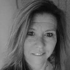 Lisa Bedsole's Instagram, Twitter & Facebook