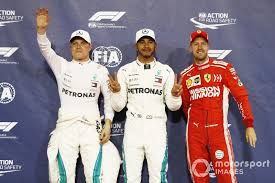 Lewis Hamilton Mercedes Amg F1 Viert Met Valtteri Bottas Mercedes Amg F1 En Sebastian Vettel Ferrari