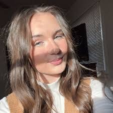 Kallie Smith's Instagram, Twitter & Facebook