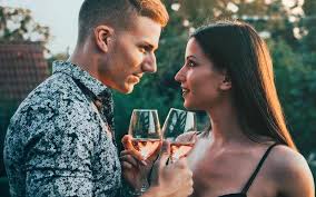 This Is How A Man Acts When He S Falling In Love With You This will strength your bond and friendship will soon turn to love. man acts when he s falling in love