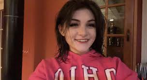 Alaina Lundgren's unique outlook