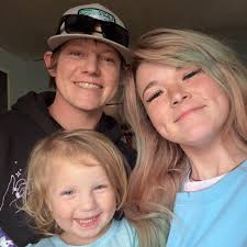 What are some costume ideas for a rave?