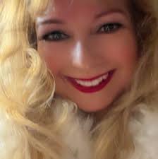 Kickstart Your Voice Acting Journey today for FREE! 🚀 🎭Have you always  wanted to get into voice acting? It's never been easier to get started! We  are Liz and Brady Hales, and