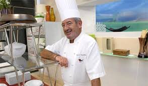 Estamos de enhorabuena ya que los seguidores de antena 3 podrán contar esta temporada con un cocinero de lujo. Antena 3 Alcanza Un Acuerdo Con Karlos Arguinano Television Elmundo Es