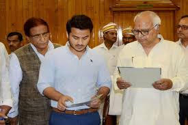 Babar azam lifestyle, height, weight, age, affairs, wife, net worth car, houses, biography. Azam Khan S Mla Son Possesses Two Pans With Different Age Says Report Faces Disqualification National News India Tv