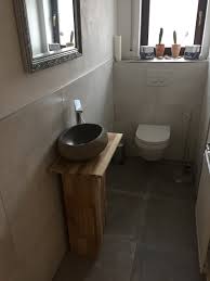 Moderne toilette fliesen, das das innere und äußere ihrer immobilie modern, attraktiv und elegant erscheinen lässt. Bad Fliesenland Wurzburg