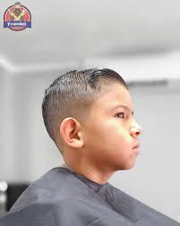 💈✂Ven por tu corte✂💈 ✓No necesitas hacer cita Para Niños y  Adultos👦🏻🧔🏻‍♂️ 🕚Abierto de 12:30 a 8pm😁