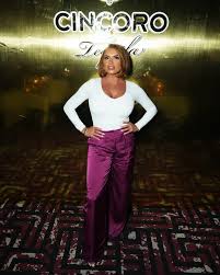 Joy Taylor님(@joytaylortalks)이 게시한 사진