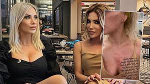 Ceyda-Esra Ersoy kardeşlerden dudak dudağa paylaşım | Magazin