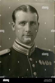 Hans tore hi-res stock photography and images