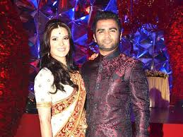 Urvashi Sharma Wedding Photos Marriage Pictures And Reception Album Bigindianwedding Com Marriage Pictures Wedding Photos Celebrity Weddings