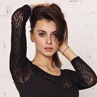 Anna Osheka's Instagram, Twitter & Facebook