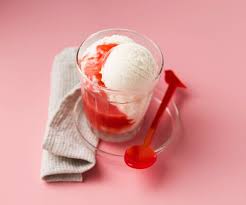 Glace Au Chevre Et Son Coulis De Fraises Recette En 2020 Coulis De Fraise Glace Gelatine Alimentaire
