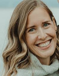 Lauren Klaus's Instagram, Twitter & Facebook