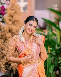 Smita More (@smitamore24_makeupartist) • Instagram photos and videos