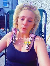 Tara Mclaughlin's Instagram, Twitter & Facebook