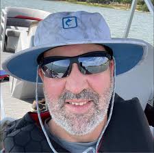 Why does my Barletta's depth finder not work at cruising speeds?