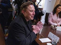 Musk prévoit de faire économiser 150 milliards aux Etats-Unis - RJB votre  radio régionale