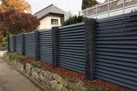 Fertige Projekte Zaune Aus Metall Mit Lamellen Und Gabionen Zaune Metall Metallzaun Zaun