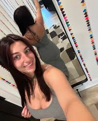 Tiara Torres - Cerca  X