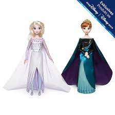Voici la review de la poupée elsa du dessin animé frozen ou la reine des neiges, distribuée par les magasins disney store. Disney Store Die Eiskonigin 2 Konigin Anna Und Elsa Die Eiskonigin Puppen Shopdisney Deutschland