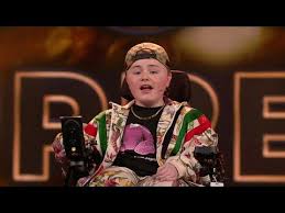 Teenage climate activist greta thunberg has set her sights on the fashion industry as a contributor to global warming and worker exploitation during an interview with vogue scandinavia. Greta Thunberg Die Ex Von Carl Josef Der Deutsche Comedy Preis Youtube